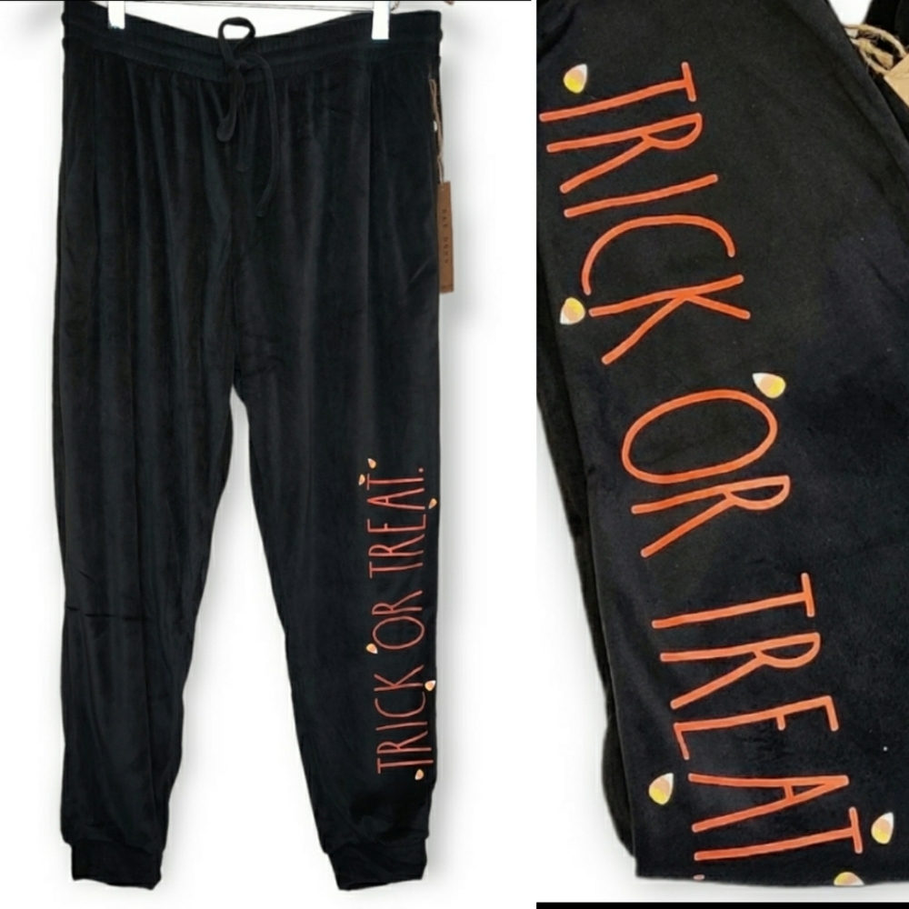 Rae Dunn Black Velour Joggers Trick Or Treat Halloween Candy Corn NWT Medium